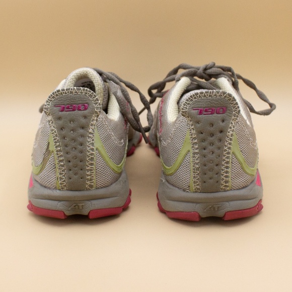 New Balance 790 Trail Running Shoes WR790NR Women's Size 9 B - Picture 4 of 8